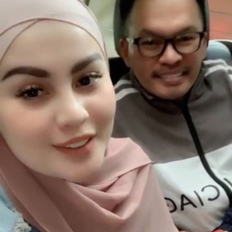 Lama tak muncul, ini 9 potret terbaru Jennifer Dunn