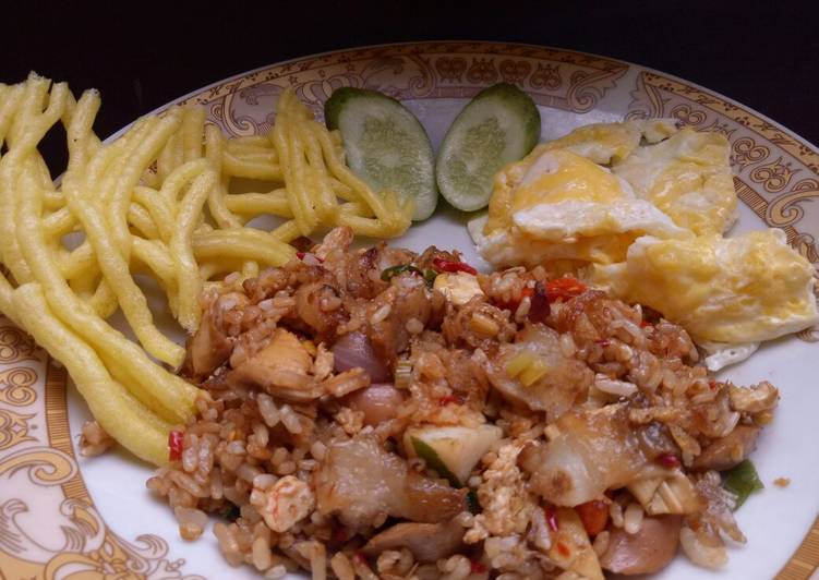 15 Resep nasi goreng sapi, enak, sederhana dan menggugah selera