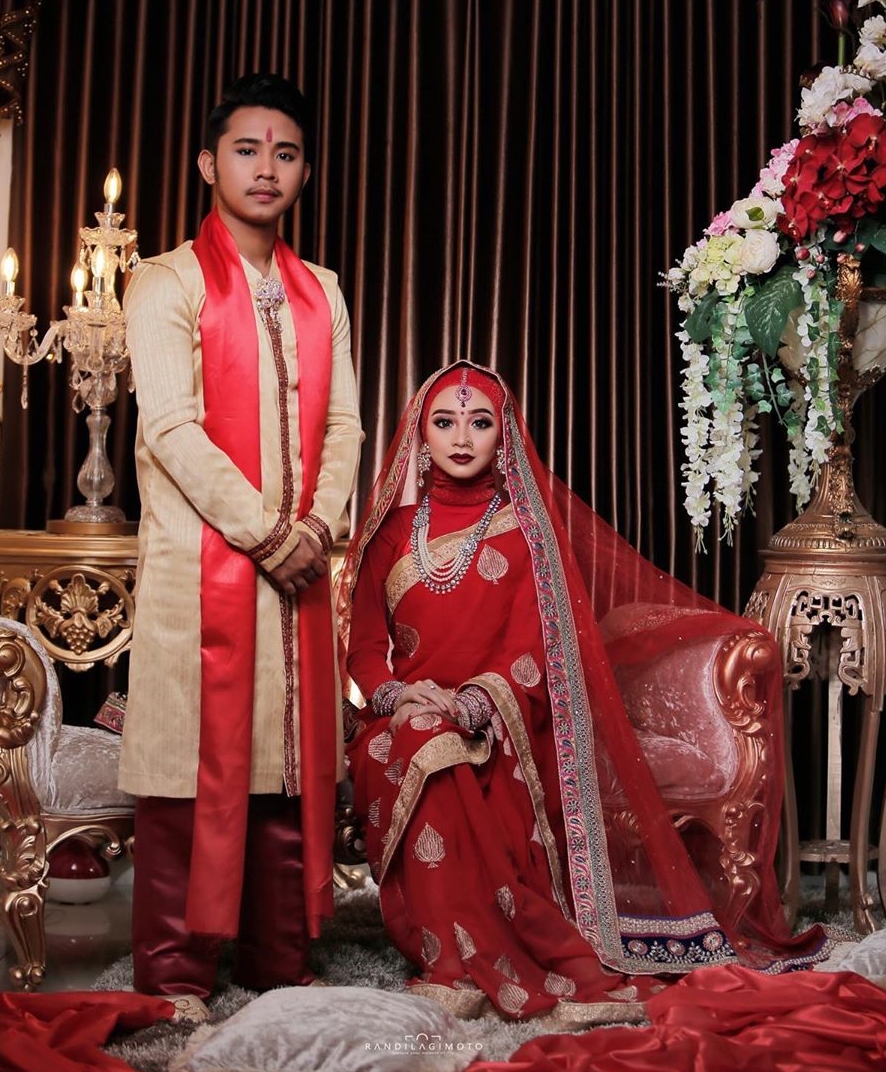 5 Pasangan seleb jebolan Dangdut Academy ini terlibat cinta lokasi