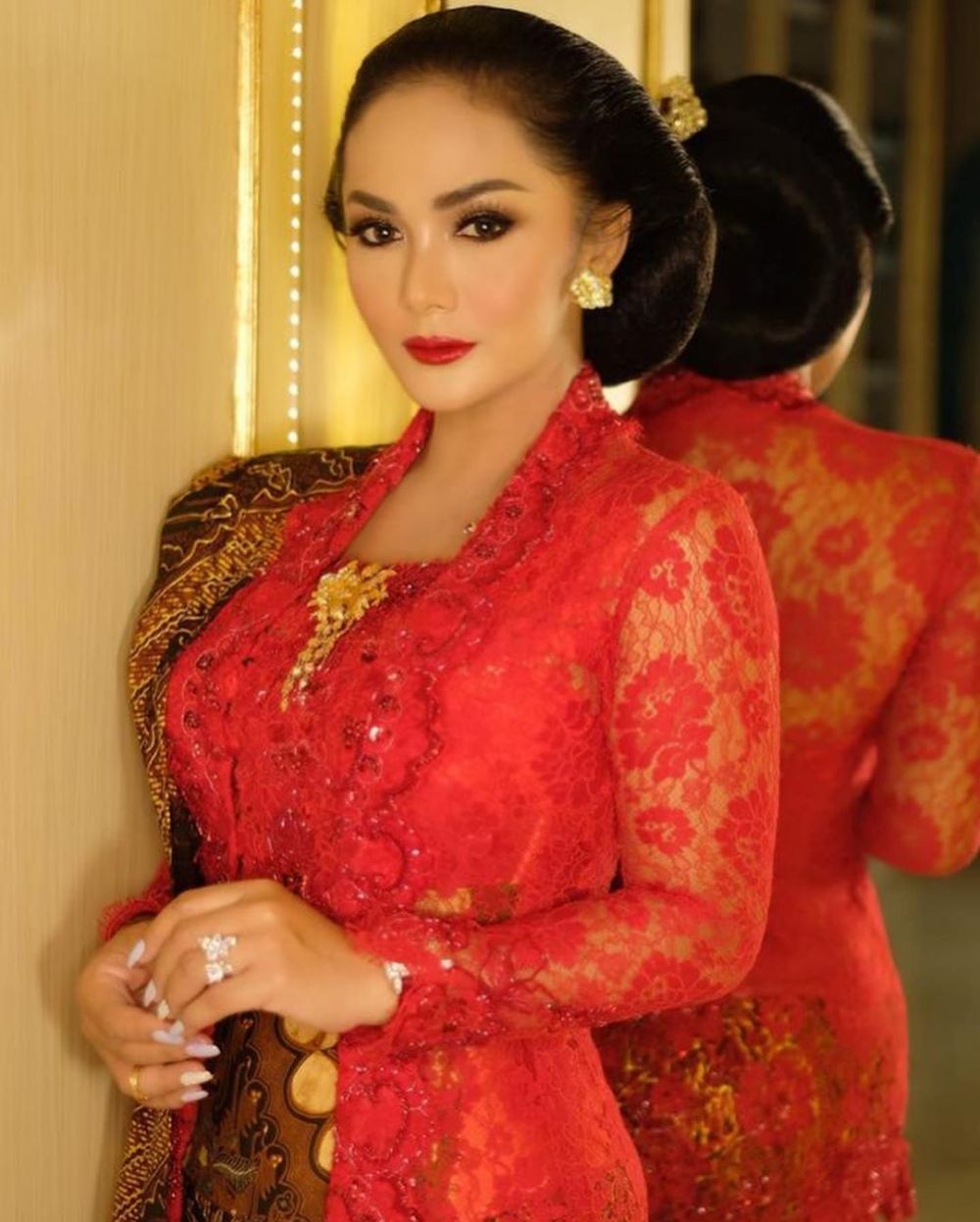 Jadi anggota DPR lulusan SMA, ini tanggapan tegas Krisdayanti