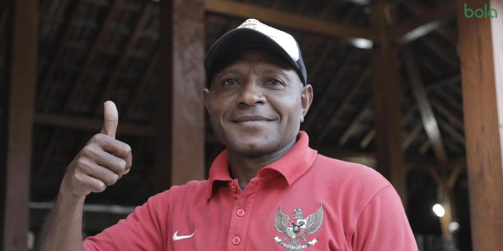 Profesi tak terduga 7 pemain bola usai pensiun, ada yang jadi pastor