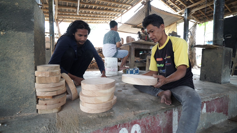 Dody Andri, pengusaha tas unik dari kayu laris hingga luar negeri