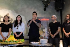 Kerja di balik layar, ini pengalaman Tora Sudiro jadi sutradara