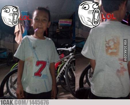 7 Potret desain gambar dan tulisan di kaus ini bikin geleng kepala