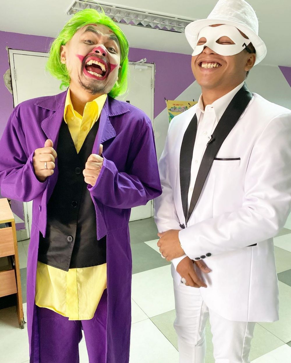 5 Seleb dandan jadi Joker, kancing celana Andre Taulany jadi sorotan