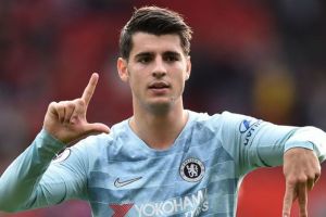 12 Bintang sepak bola ini awali karier sebagai anak gawang