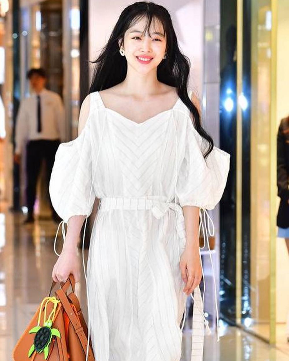 Sebelum meninggal, Sulli disebut minta perlindungan SM dari haters