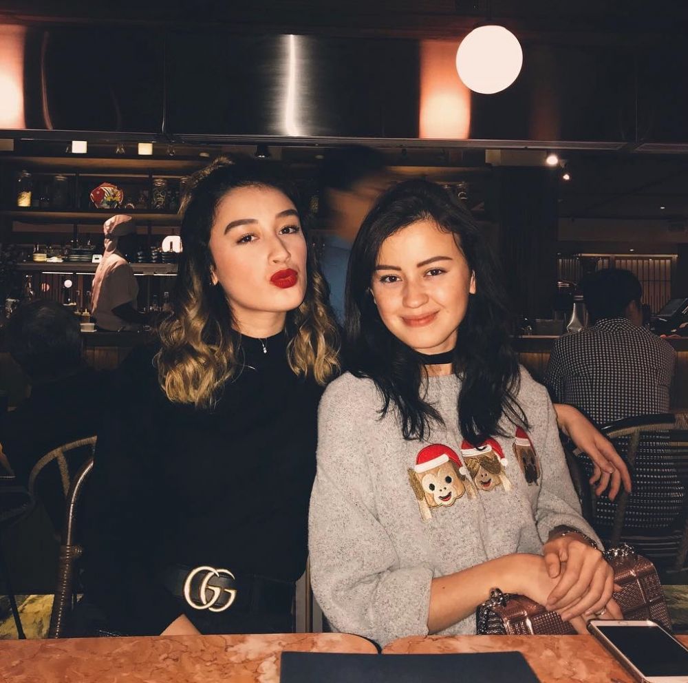 Pesona 8 seleb cantik keturunan Inggris bikin klepek-klepek