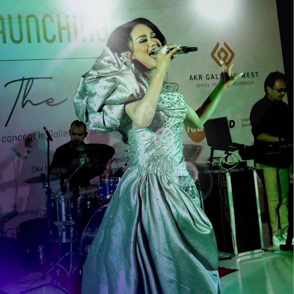 6 Seleb Indonesia ini punya bodyguard, dijaga super ketat