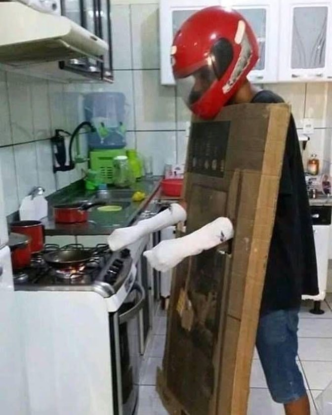 10 Tingkah nyeleneh ini bukti orang suka nyusahin sendiri