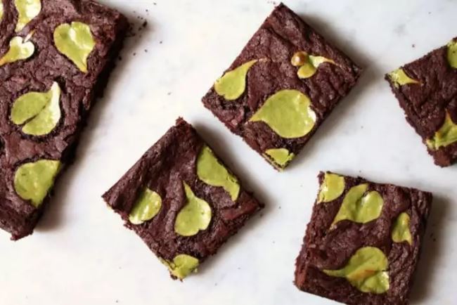 35 Cara membuat brownies kukus, enak, lembut, dan mudah ditiru