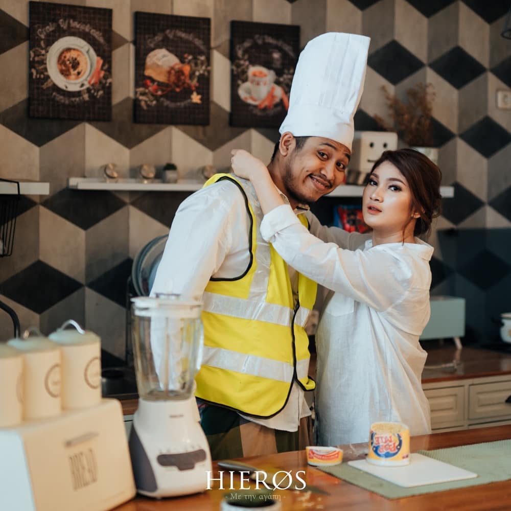 Momen mesra 5 pasangan seleb di dapur, jadi sorotan