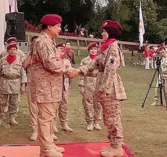 Unggah momen salaman, Mulan Jameela ucap ultah untuk Prabowo