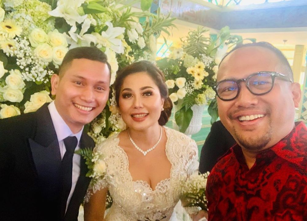 Sah, ini 7 potret pernikahan Emma Warokka & Bagoes Soeharto