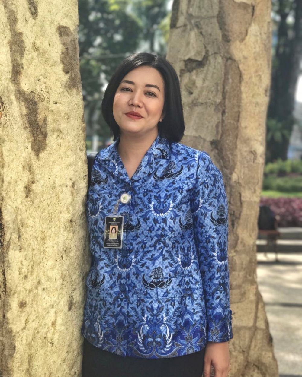 Biasa tampil stylish, ini gaya 5 seleb pakai seragam PNS