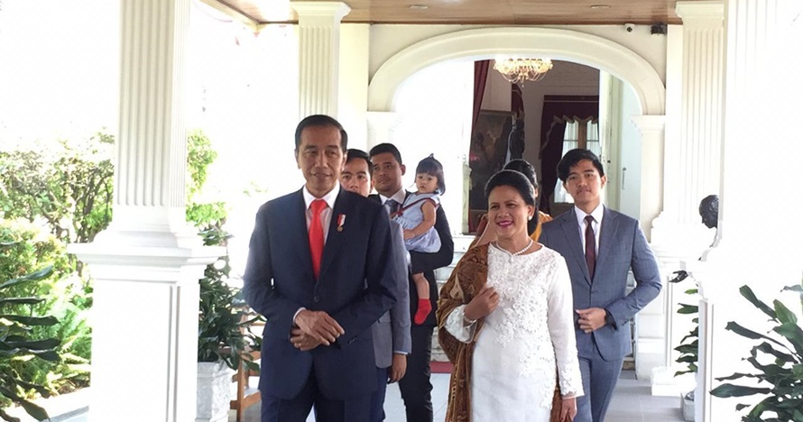 Presiden Jokowi turun mobil jelang pelantikan, 2 pesan tersirat