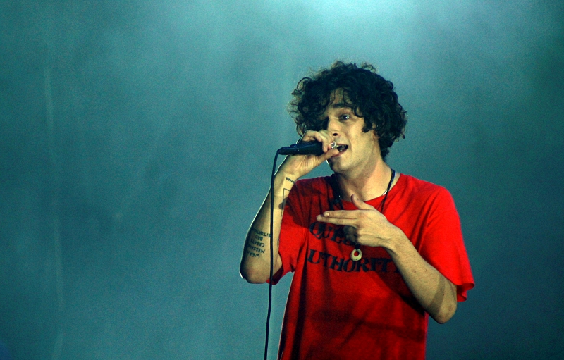 The 1975 sukses menghibur penggemar sambil menebarkan pesan kepedulian