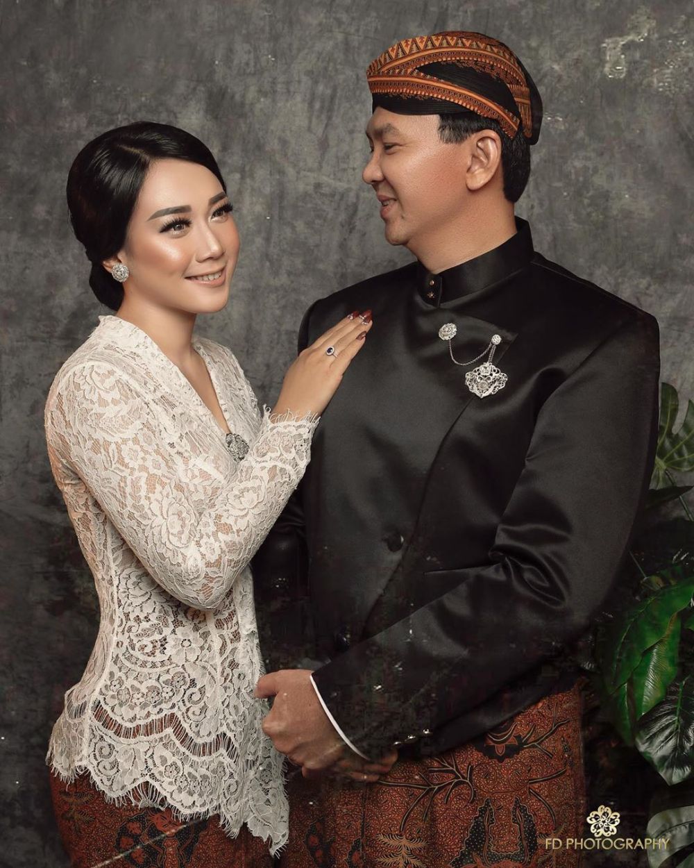 Foto pernikahan Ahok dan Puput Nastiti terungkap, jadi sorotan