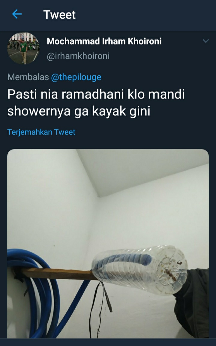 Nia Ramadhani tak bisa kupas salak, 10 reaksi kocak warganet