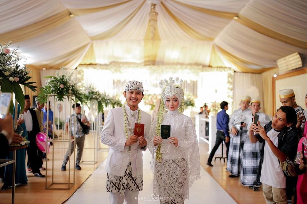 Gaya 5 jebolan D'Academy saat menikah ini curi perhatian