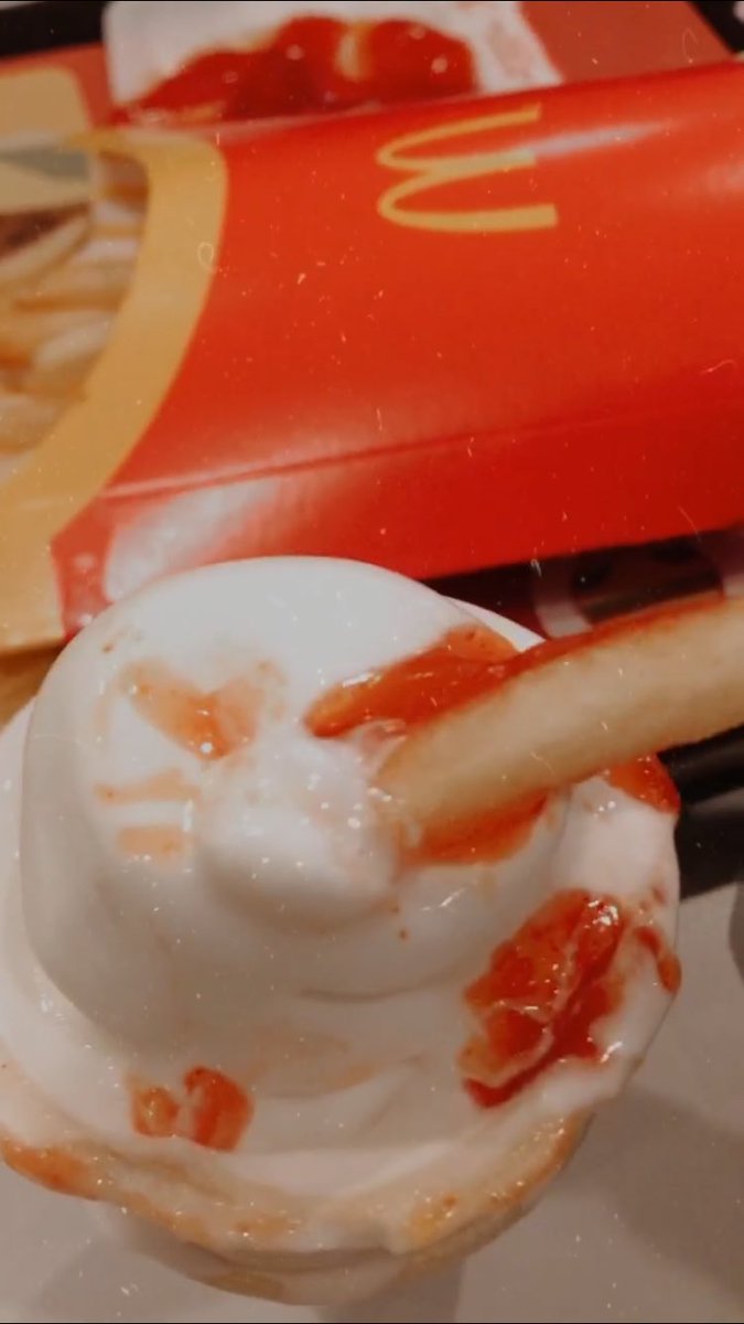 12 Perpaduan makanan nyeleneh, bikin mikir dua kali buat makan