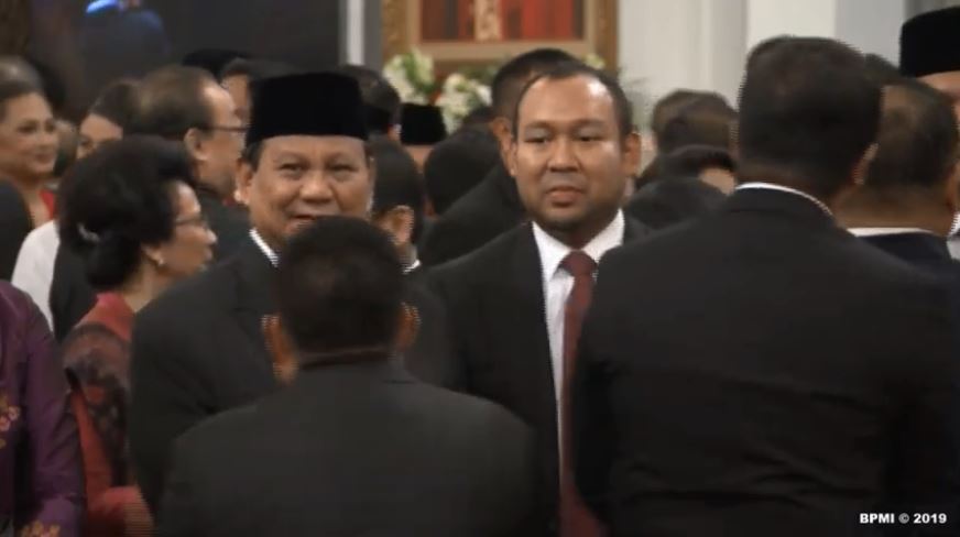 Momen unik Didit Hediprasetyo saat dampingi Prabowo pelantikan