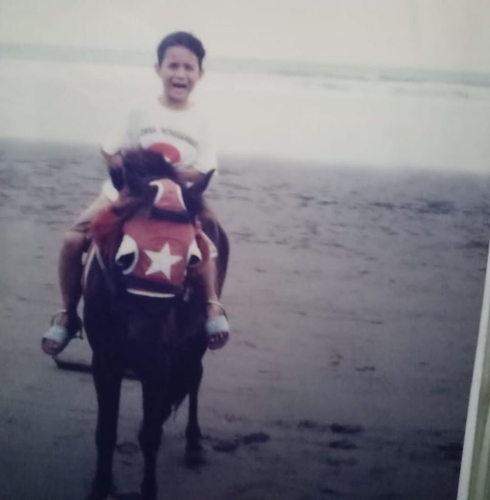 10 Potret lawas Donny Michael, pernah syuting sama Ari Wibowo 