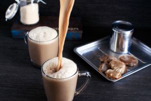 10 Cara membuat teh tarik, enak dan menyegarkan