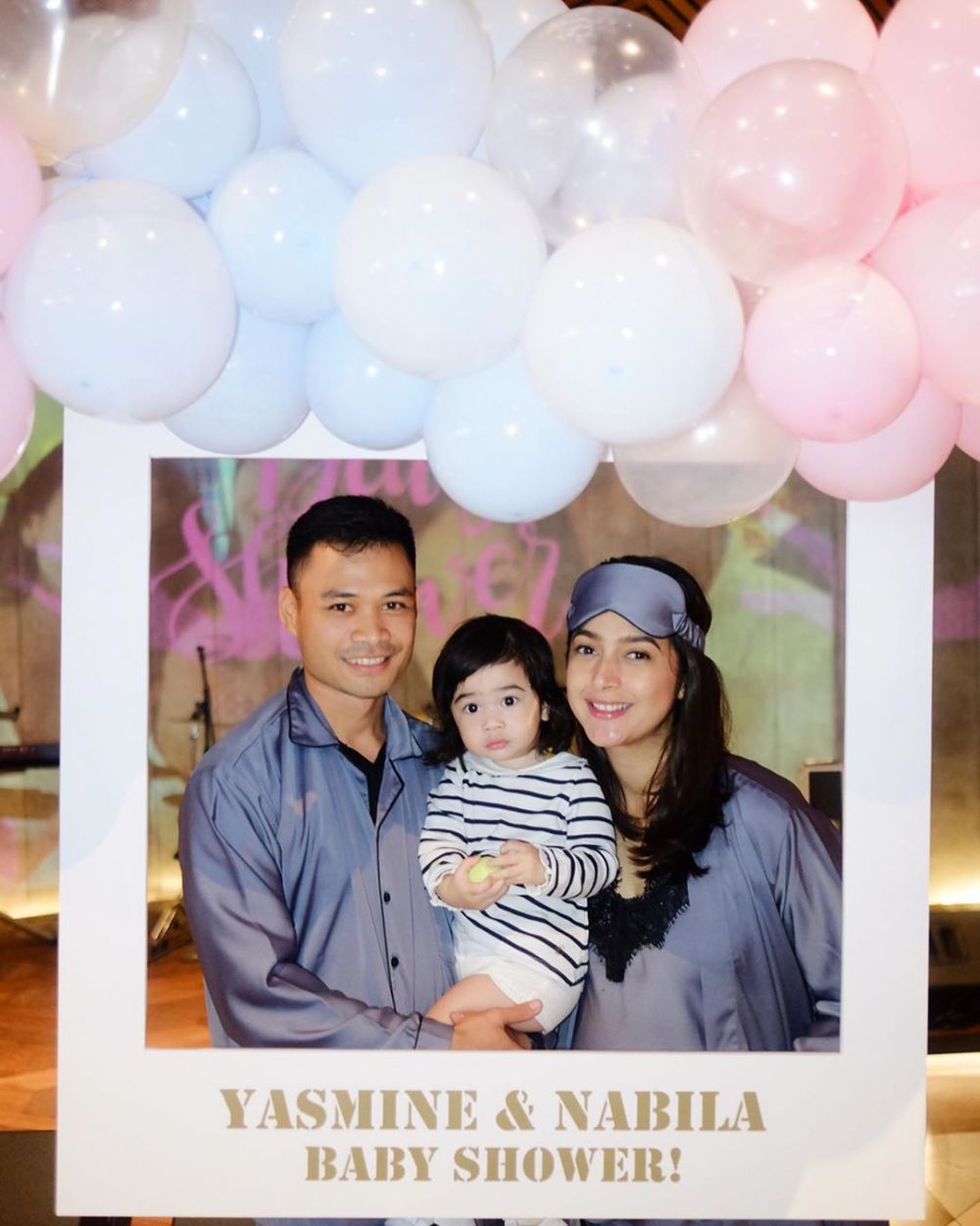 Usia lebih muda, pesona 6 suami seleb ini curi perhatian