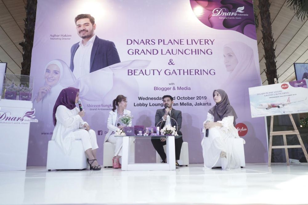 Wajah mejeng di badan pesawat, ini tanggapan Shireen Sungkar