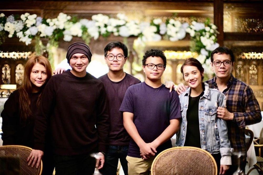 10 Momen kebersamaan Gista Putri dan Wina Natalia