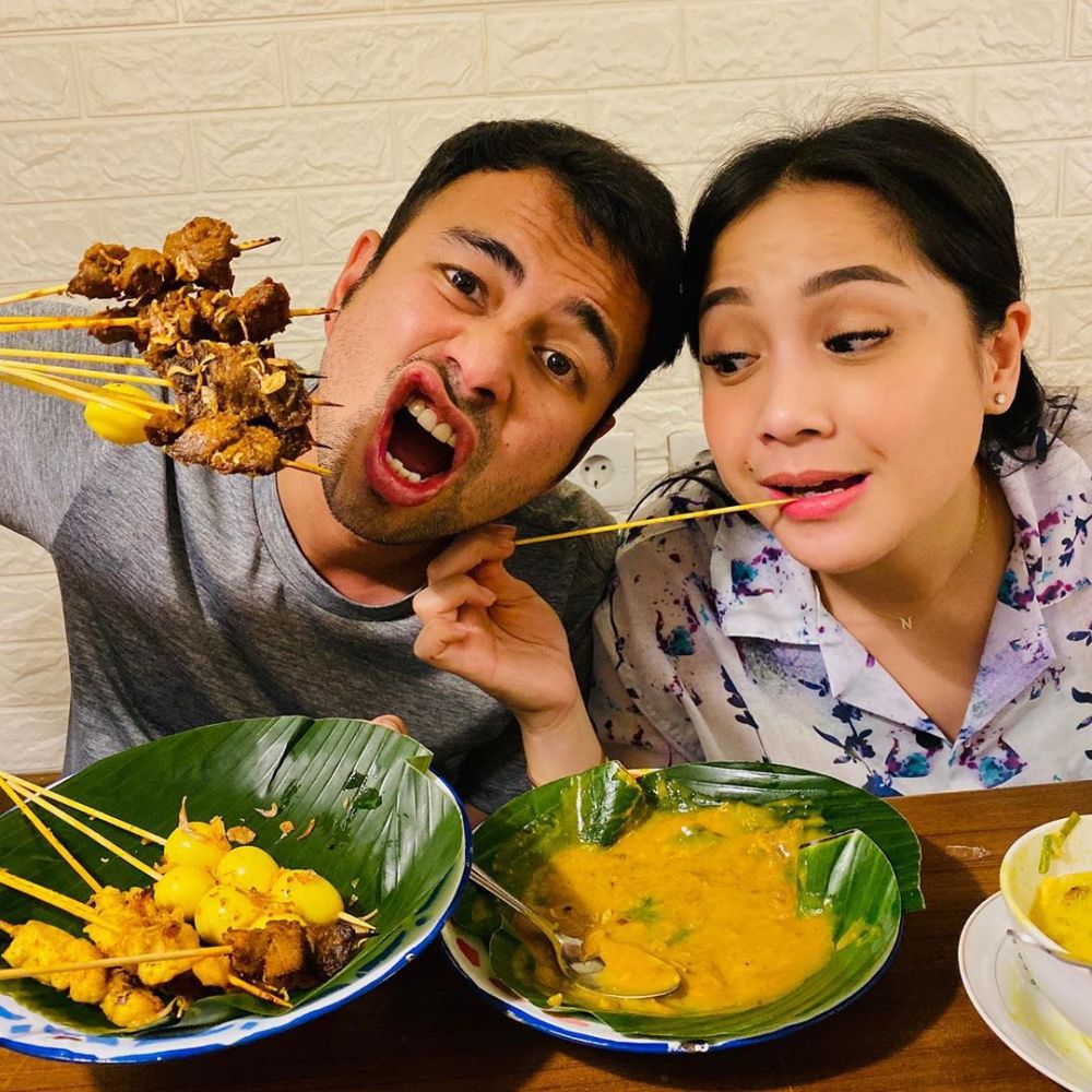 9 Momen Raffi Ahmad & Nagita liburan ke Padang, penuh keseruan