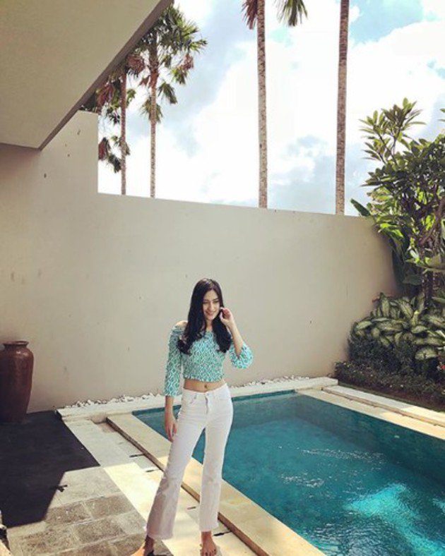 7 Penampakan rumah mewah Angbeen Rishi pacar Adly Fairuz