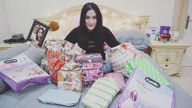 7 Penampakan rumah mewah Angbeen Rishi pacar Adly Fairuz