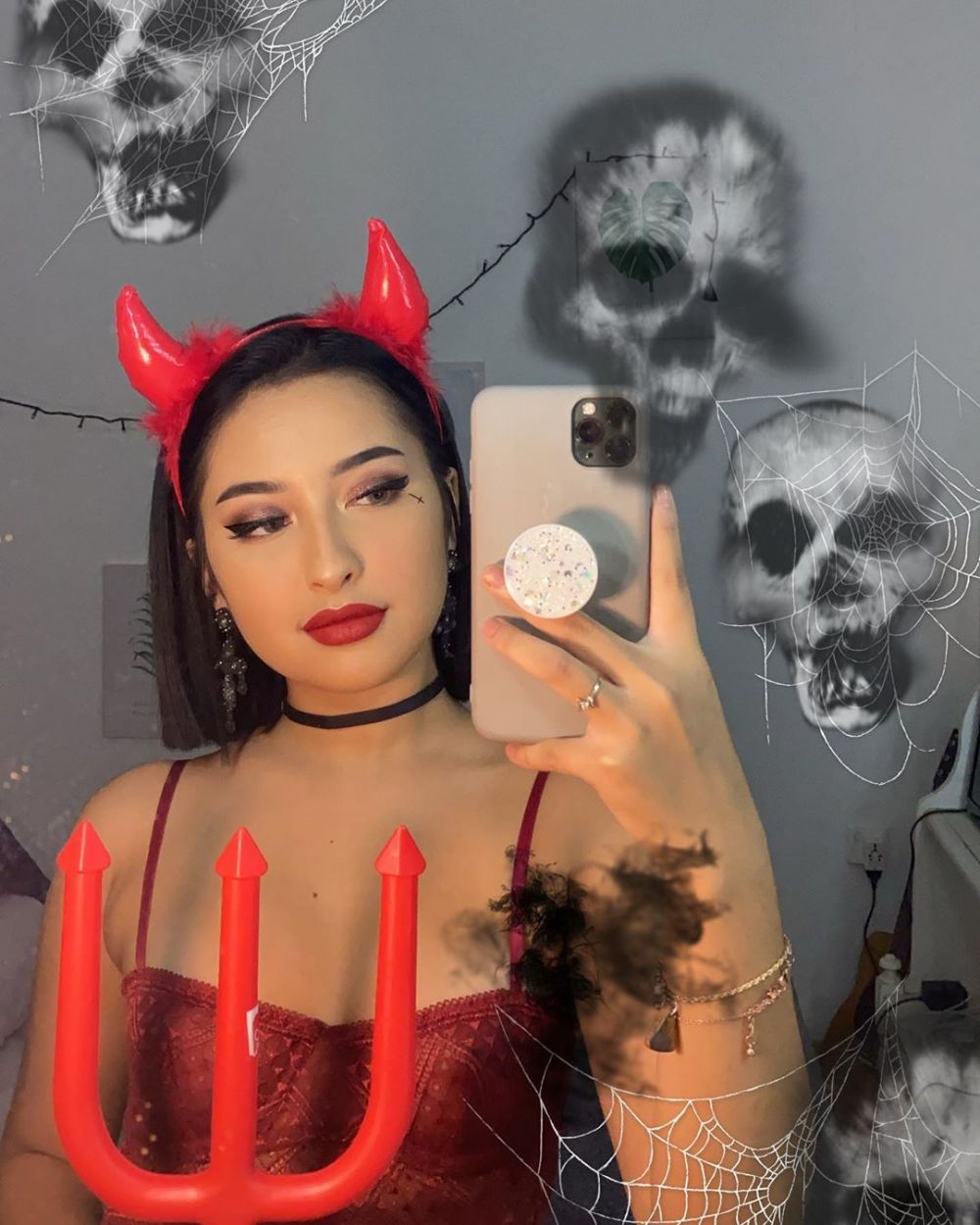 Potret 6 seleb cantik Tanah Air pakai kostum Halloween, manglingi