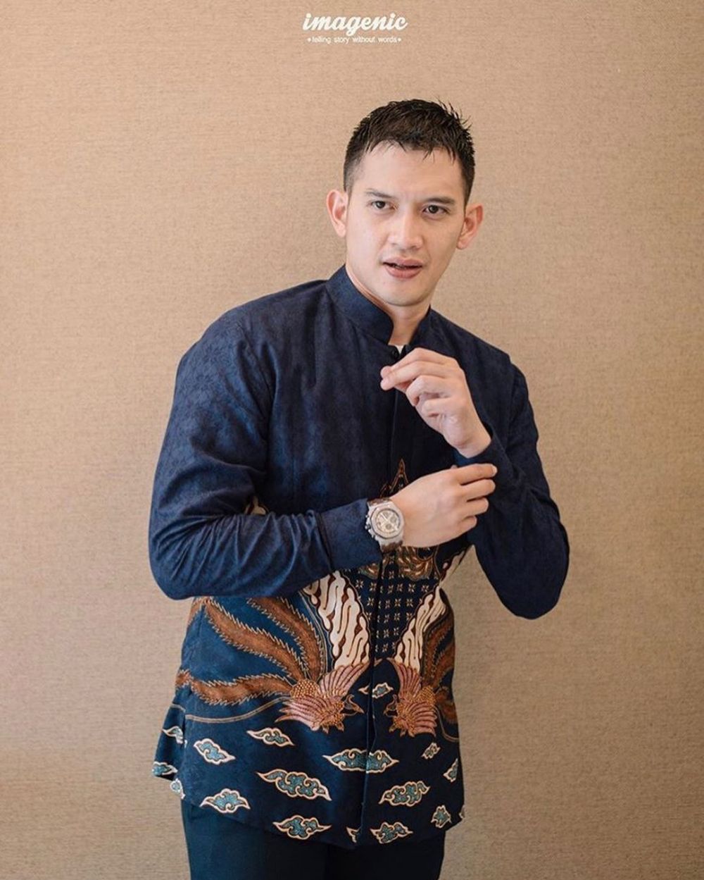 Makna di balik kebaya warna biru Citra Kirana saat lamaran