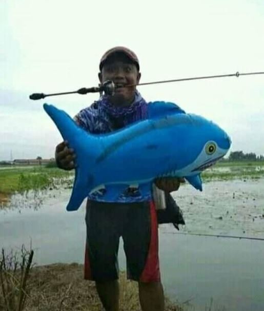 13 Kelakuan kocak cowok kurang kerjaan ini bikin melongo