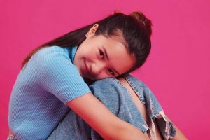 10 Momen pesta ultah ke-17 Beby Tsabina, gayanya bak princess