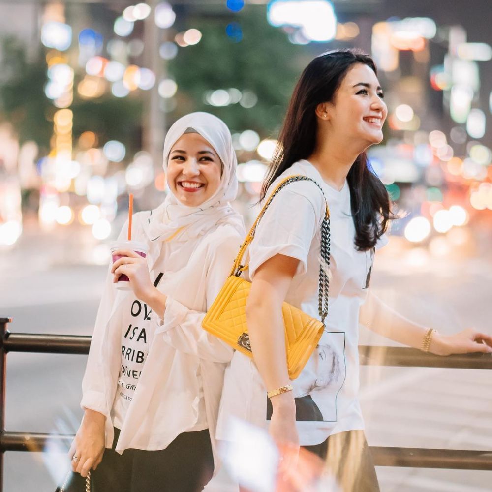 11 Potret kompak Citra Kirana & Natasha Rizky, sahabat sejak SMA