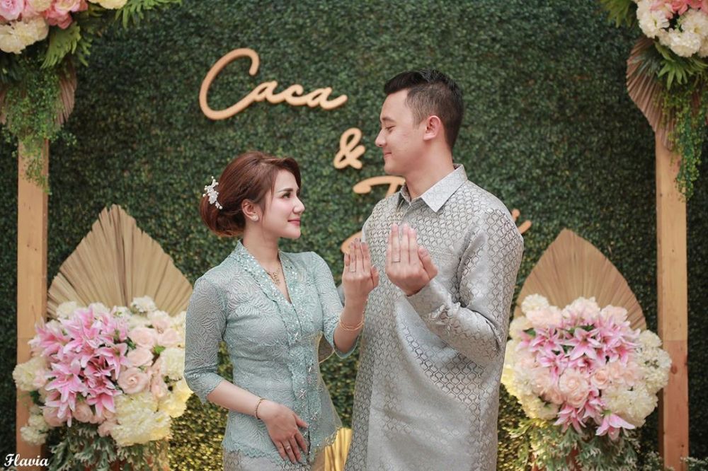 9 Momen lamaran sespri Prabowo, paras calon istri curi perhatian