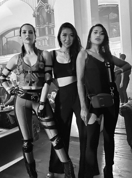 6 Gaya Nia Ramadhani berkostum Hallowen, jadi sorotan