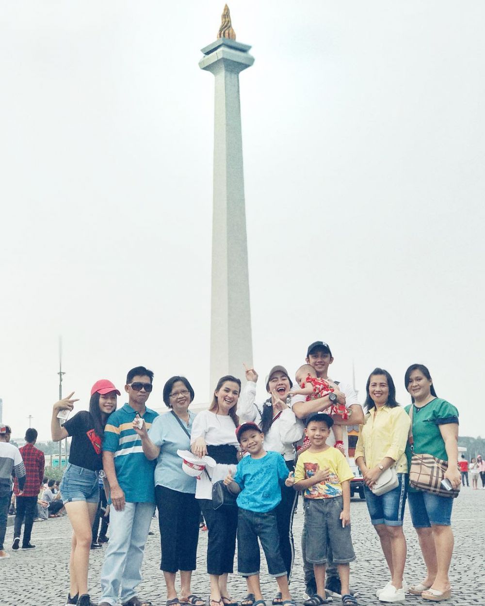 7 Momen kedekatan Caesar Hito & calon ibu mertua, kompak abis