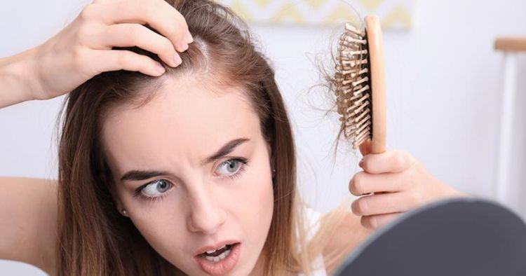 5 kondisi ini bisa jadi penyebab masalah rambut rontokmu