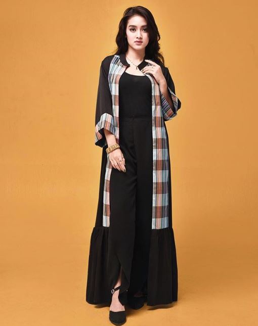 12 Potret Prinsa Shafira, peserta Indonesian Idol yang memesona