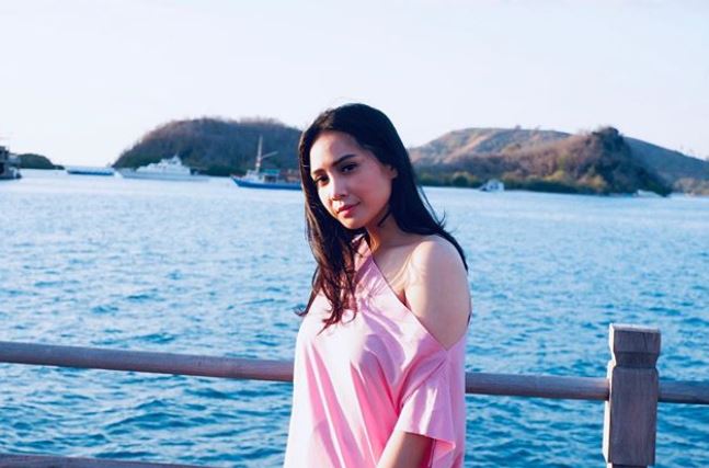 10 Momen Raffi Ahmad & Nagita liburan ke Pulau Komodo, romantis