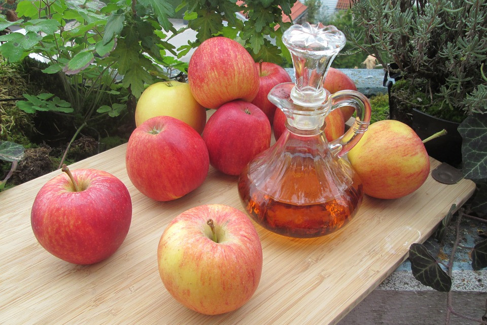 Manfaat cuka apel untuk asam urat serta risiko dan cara pakainya