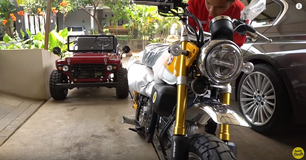  11 Potret rumah minimalis Imam Darto, terasnya bikin melongo  