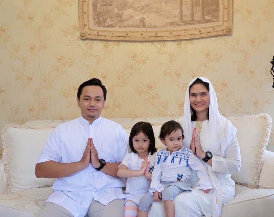 Lama tak muncul, begini kabar presenter cantik Medina Kamil
