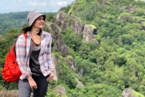 Lama tak muncul, begini kabar presenter cantik Medina Kamil