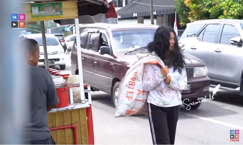 5 Momen penyamaran Sarwendah ini berhasil bikin pangling